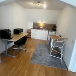 Messewohnenaschheim Business Und Mit Balkon Bei Messe Muenchen Aschheim