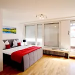 Messewohnenaschheim Business Und Mit Balkon Bei Messe Muenchen Séjour chez l'habitant