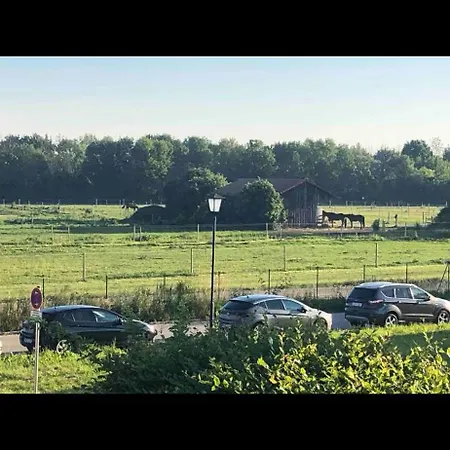 Homestay Gemuetliches Mit Garten Und Fitnessstudio Aschheim