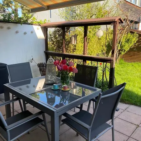 Gemuetliches Mit Garten Und Fitnessstudio