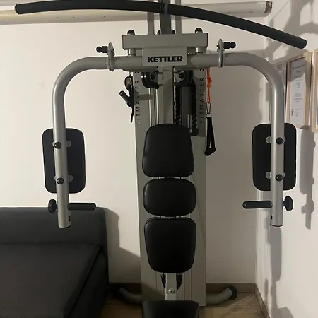 Gemuetliches Mit Garten Und Fitnessstudio Homestay *