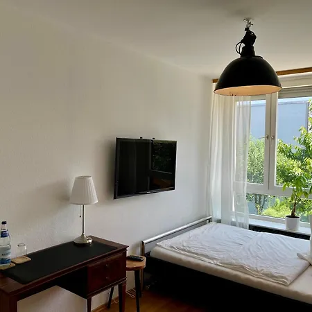 Messewohnenaschheim-business-zimmer Mit Wlan,komfort & Parkplatz