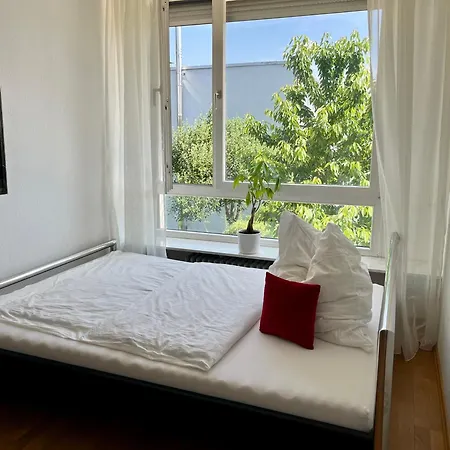 Homestay Messewohnenaschheim-business-zimmer Mit Wlan,komfort & Parkplatz Aschheim