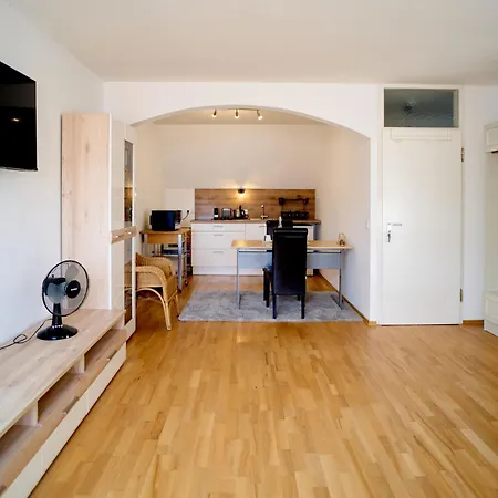 Séjour chez l'habitant Messewohnenaschheim Business Und Mit Balkon Bei Messe Muenchen *